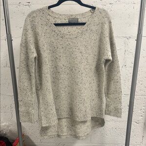 Women's Gray Knit Sweater Size Med / Large - LIKE NEW - Oversized Outerwear